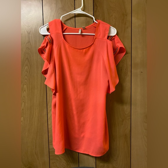 clothes for sale !! - Picture 1 of 1